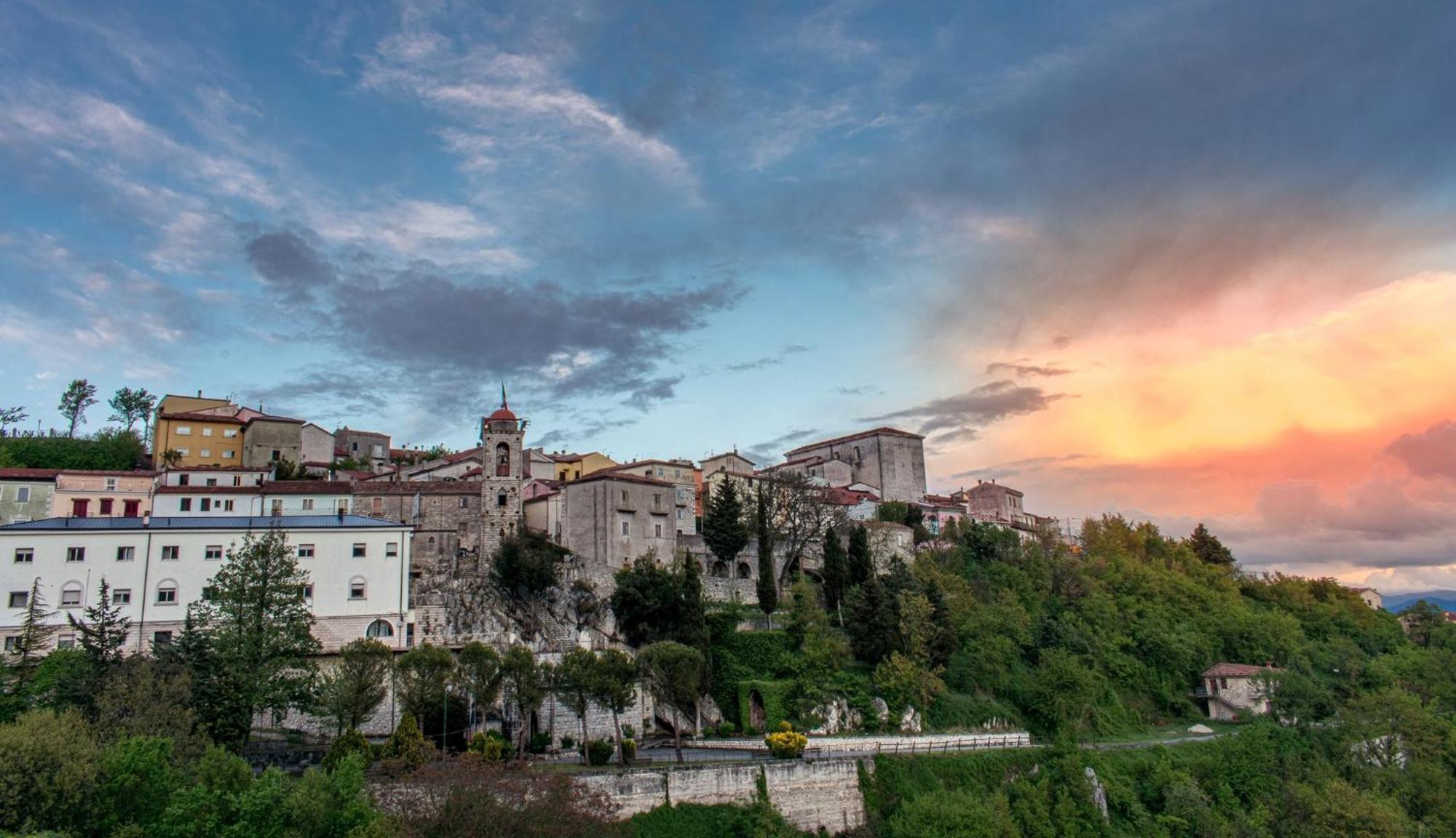Meridiana Santa Maria del Molise Exterior foto